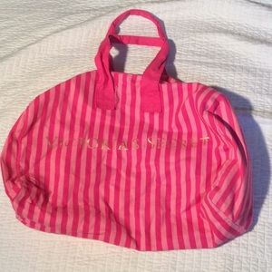 Victoria’s Secret Large Zippered Duffle